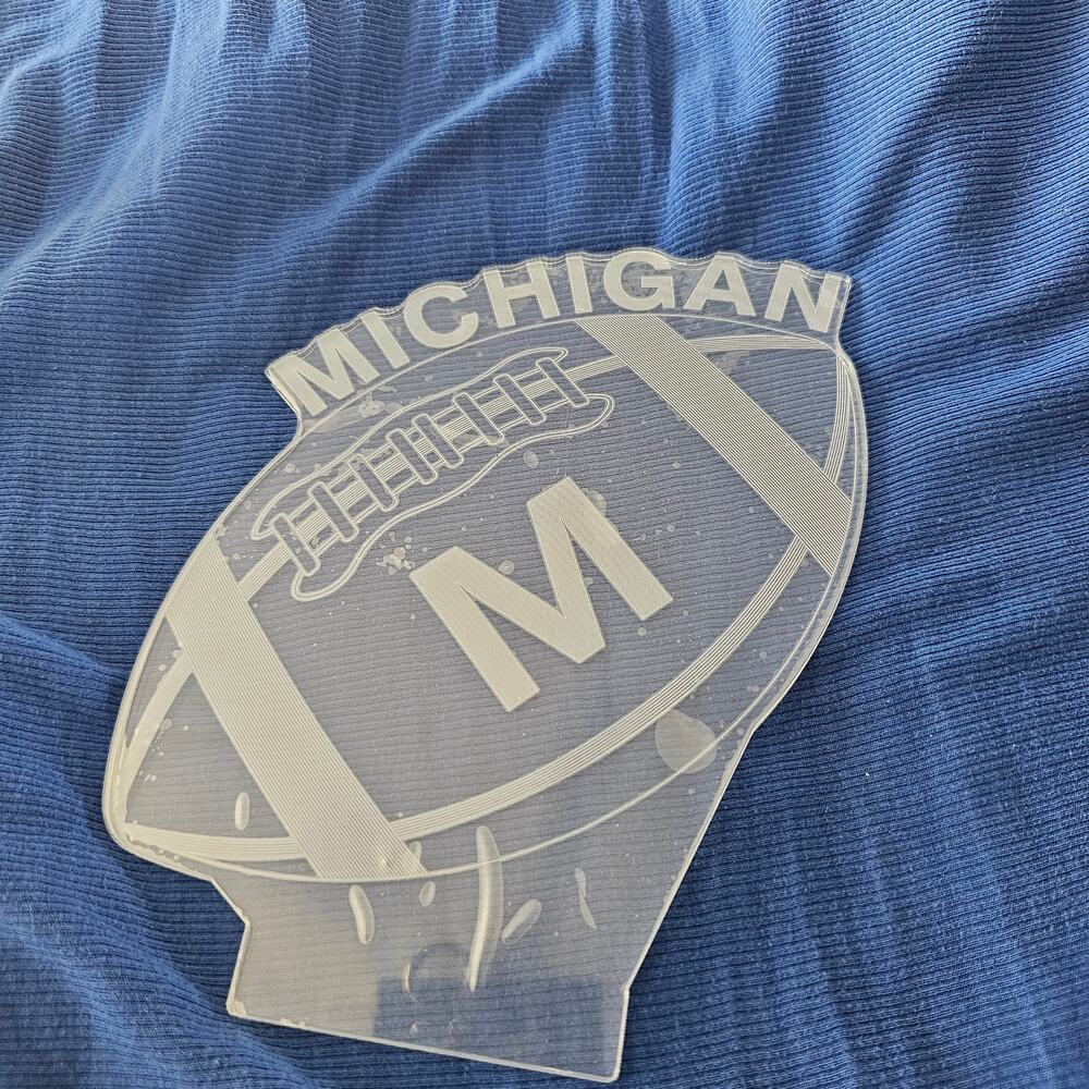 3D Illusion Lamp Michigan Football Night Light, New in Box - Picture 8 of 9